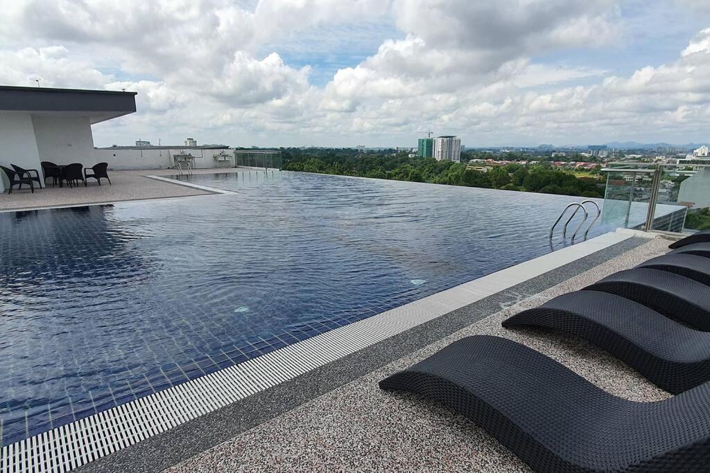 Kozi Square New Sgh Cozy Home 7A Kuching Eksteriør bilde